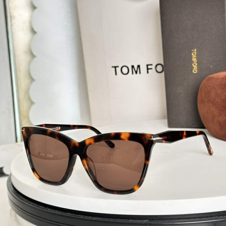 Picture of Tom Ford Sunglasses _SKUfw76199842fw